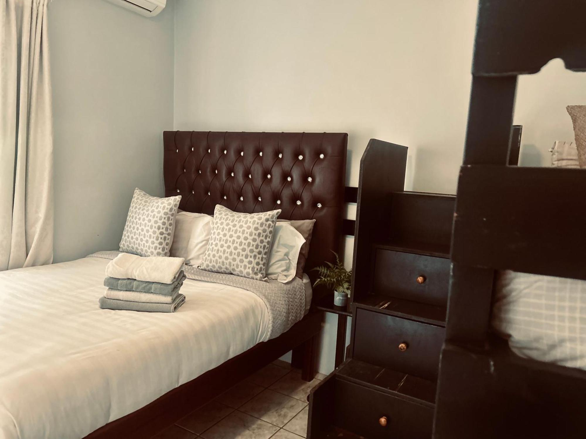 Skyfly Bed & Breakfast Manzini Luaran gambar