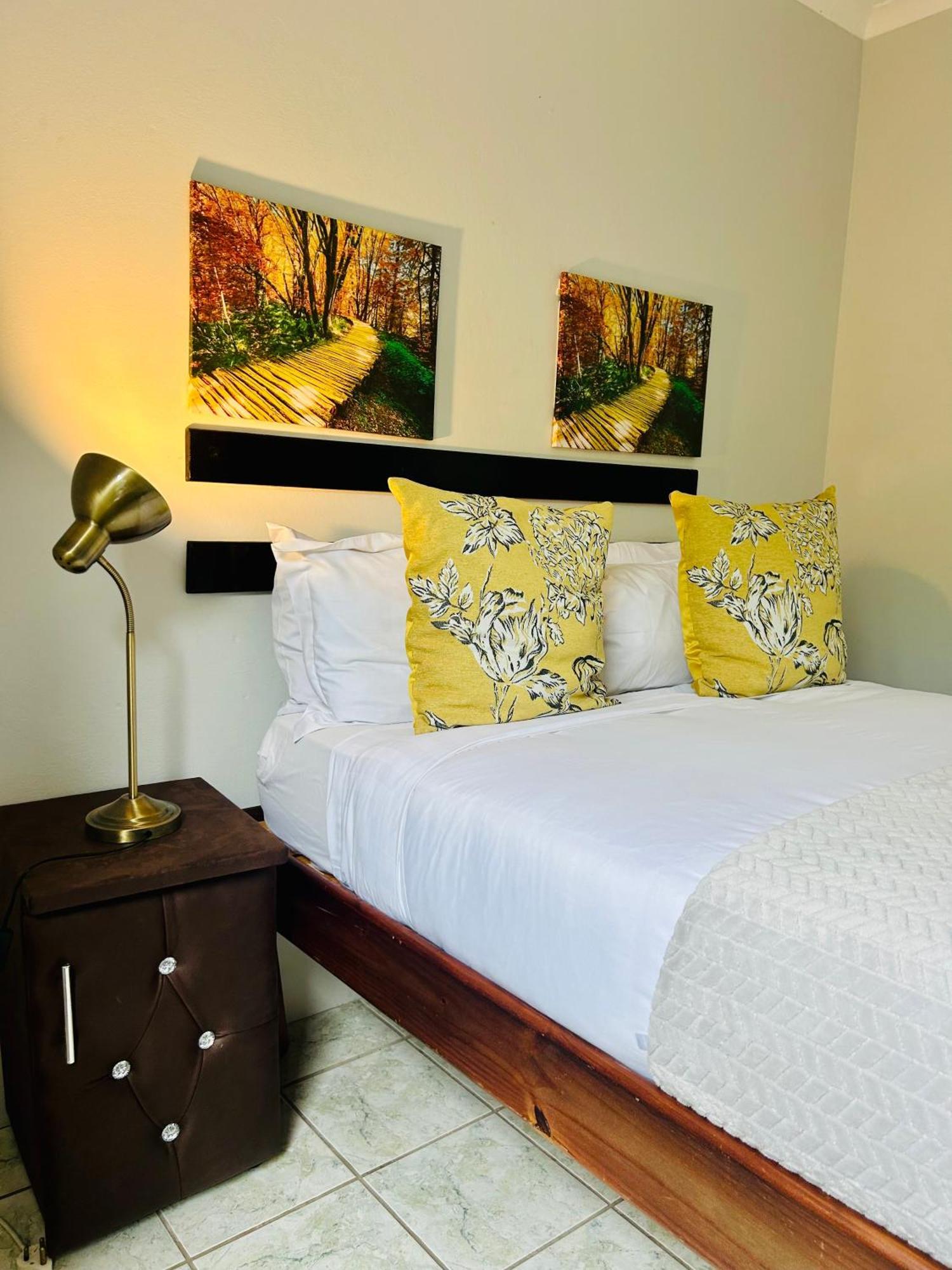 Skyfly Bed & Breakfast Manzini Luaran gambar